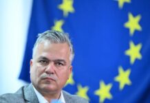 E modă la politicieni – Cu școala făcută la X și 0 ajungi prim ministru. Nicușor Dan simte atracție față de mediocritate