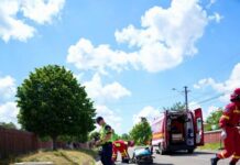 Accident între o motocicletă și un autoturism la Corni – Două persoane au ajuns la spital