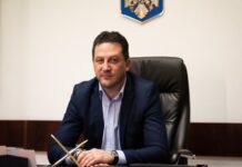 Deși tot mai mulți tineri nu mai consideră diploma de bacalaureat o prioritate și renunță la studii înainte de examen, interesul pentru obținerea acesteia nu a dispărut complet (Video)