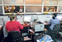 Cum poate fi redus numărul de bugetari în România? La fel ca de obicei, omul cu ziarele are rezolvarea și de această dată (Video)