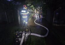 Codul roșu a făcut prăpăd la Cândești. Pompierii intervin în comuna Cândești pentru evacuarea apei din gospodării și locuințe