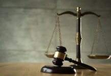 Să ne facem de râs și în Europa. După ce au lăsat țara de izbeliște, acum se plâng la UE că nu pot guverna singuri.