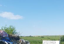 Mormane de gunoi printre morminte. Probabil e un obicei local. (video)