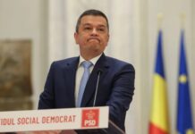Legea Dezinforării tot mai aproape de vot în Camera Deputaților. Cazul de la Cluj unde o ambulanță a fost vandalizată și șoferul bătut din cauză că se credea, cu sursa TikTok, că răpește copii, a pus capac. Lumea e tot mai influențată de postacii de pe rețele