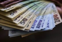 Încă se negociază pe salariile profesorilor!