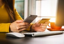 Ce trebuie să facă profesorii pentru a primi 1500 de lei pe card