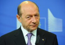 Băsescu dă cu specialiștii guvernanți de pământ: ”Niciunul nu se pricepe”