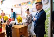 „Dacă ai carte, ai parte!” Iată mesajul transmis de deputatul Eduard Mititelu la început de an școlar!